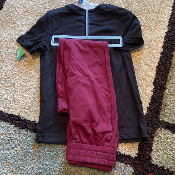 Boys 2pc outfit size 4 - Picture 2 of 2